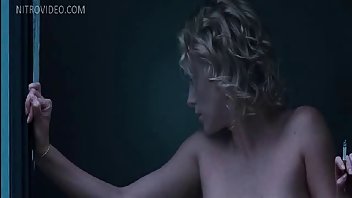 Gazda je prisilno prisilio djevojčicu da mu karin schubert xxx sisa kurac