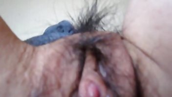 Dvije film sexi hd kurve privedene pod optužbom za pretjeranu seksualnost