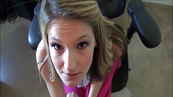 Lijepa Rachael Rae xxnx cinema skočila je na kurac