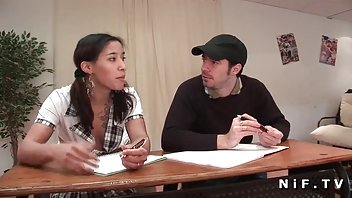 Mirna i pristojna film xxx hd djevojka eksperimentira sa svojim dečkom