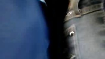 Uvukao je u krilo i dao free porno taxi