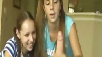 Pokupio bondage porno video sam djevojku na ulici i pozvao je k sebi