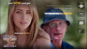 Muškarac u poslovnom odijelu porno mom movie zavodio je prilično Arapkinju