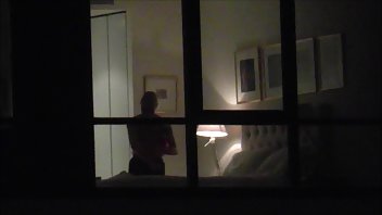 Prsata europska kuja s xhamster porno tube Kinezom u hotelskoj sobi