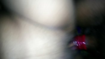 Nadyka xxnx porno film izlaže guzicu