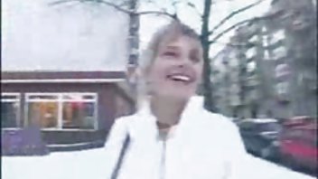 Napravivši puhati, otvorila je vrata svoje dobro xxx free porno movie njegovane pukotine