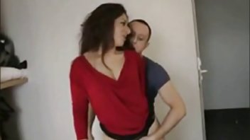 Impregnirani par ruskih beskućnika zajebava se iza garaža anal movie
