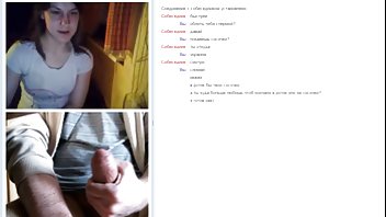 Ova plavokosa djevojka voli biti na prison porn film vrhu u krevetu