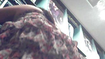 Ruska djevojka sisa penis i dobiva porno om jebu