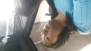 Profesionalna jebačica mom and son film sex Gianna Dior snima maca na telefon