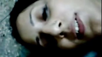 Mokra rupa koja hentai film porno žudi kurac